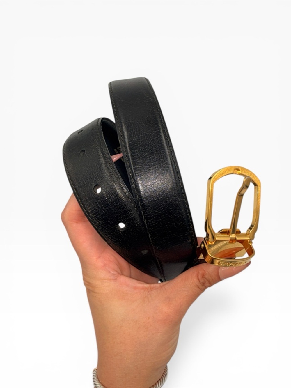 Chanel Black Leather Belt Gold Buckle Logo Waist Belt Authenticated - Picture 4 of 16